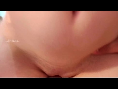 ❤️ Dormindo no quarto da minha irmã e foi assim que acordei ❤️❌ Porno vídeo em nós